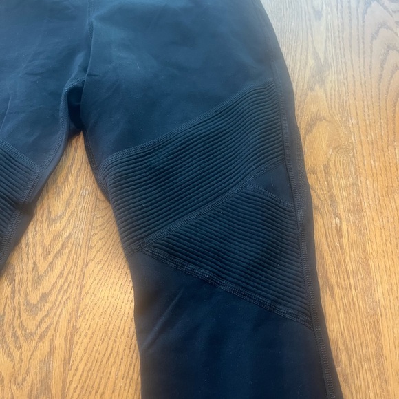 Athleta Delancy Moto Tight Minimalistic Black size Small S leggings - Picture 3 of 11